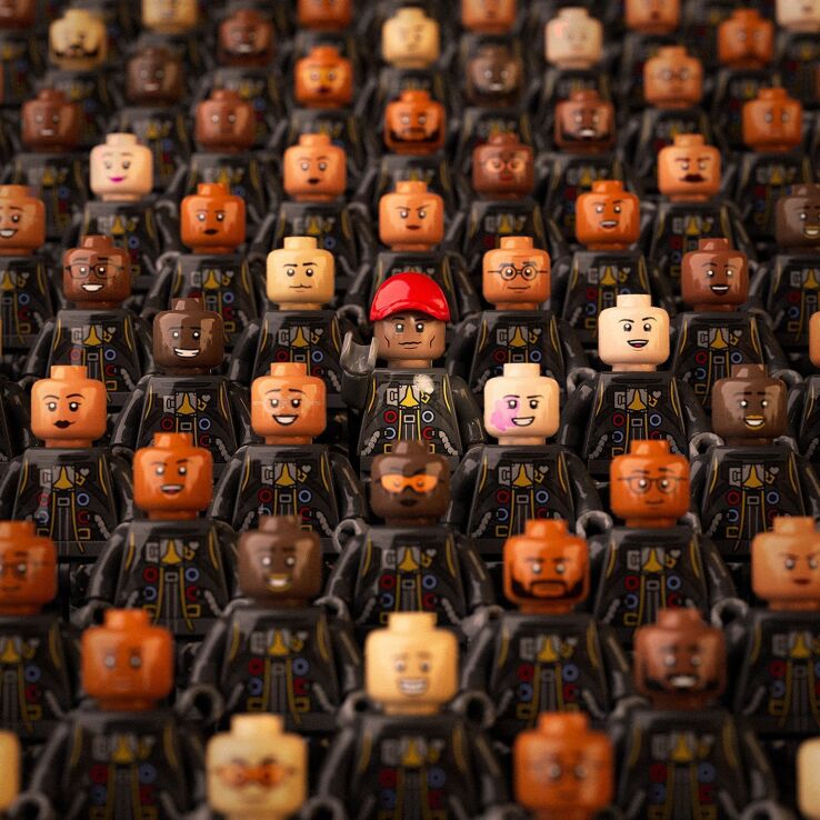 LEGO Icons Over The Moon With Pharrell Williams (10391) (4)