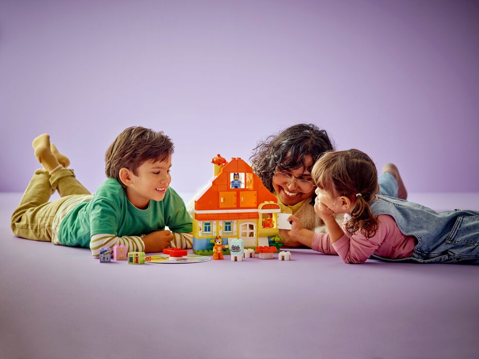 LEGO Duplo Bluey's Family House With Memory Game (10459) (7)