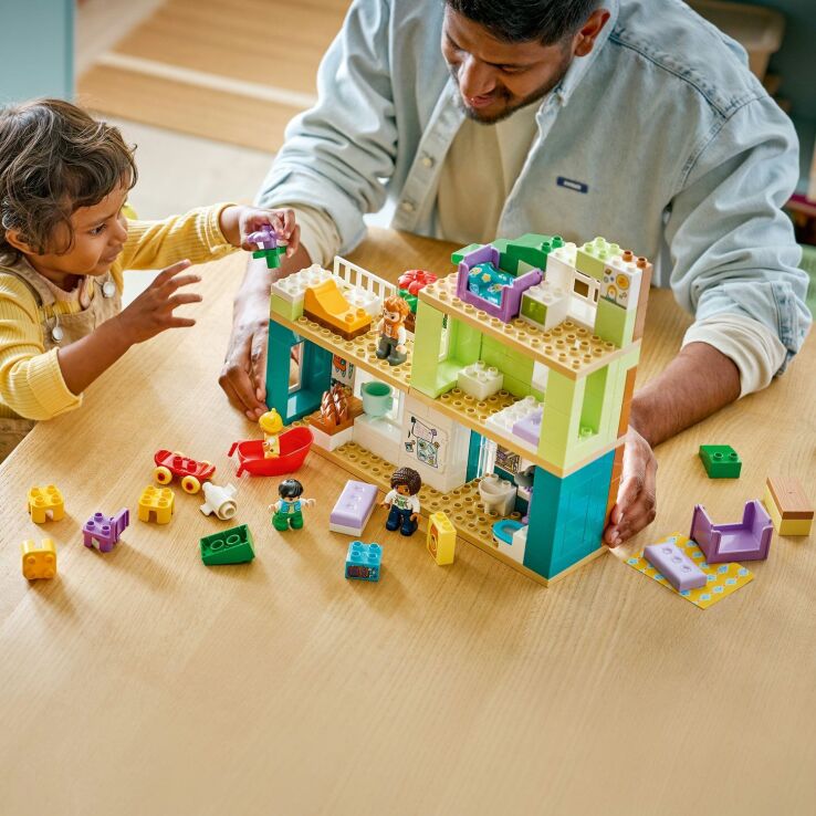 LEGO® DUPLO® 3in1 Modern Family House With Figures (10470) (3)