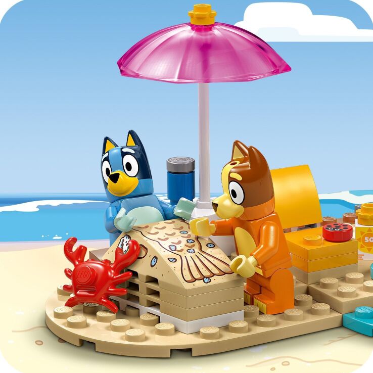LEGO Bluey's Beach & Family Car Trip (11202) (4)
