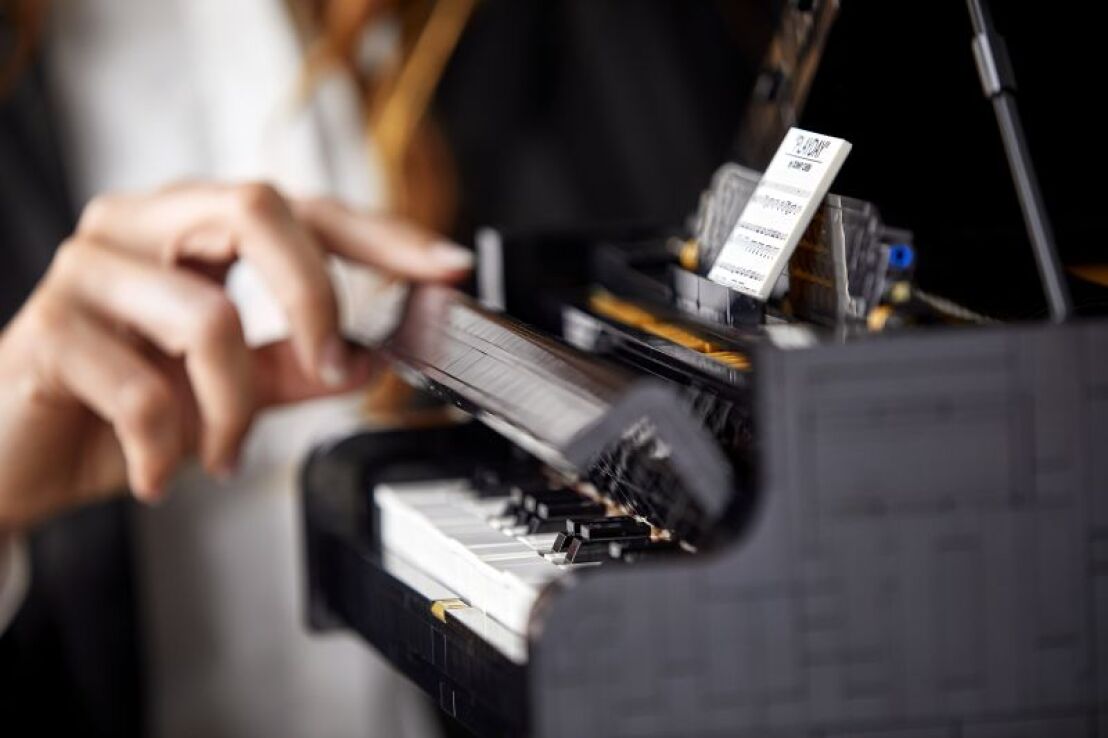 LEGO Ideas Grand Piano (21323) (9)