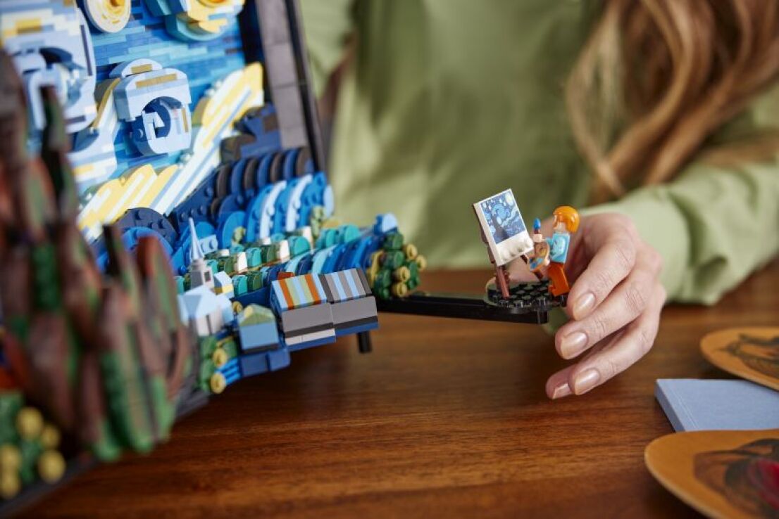 LEGO Ideas Vincent Van Gogh: The Starry Night (21333) (6)