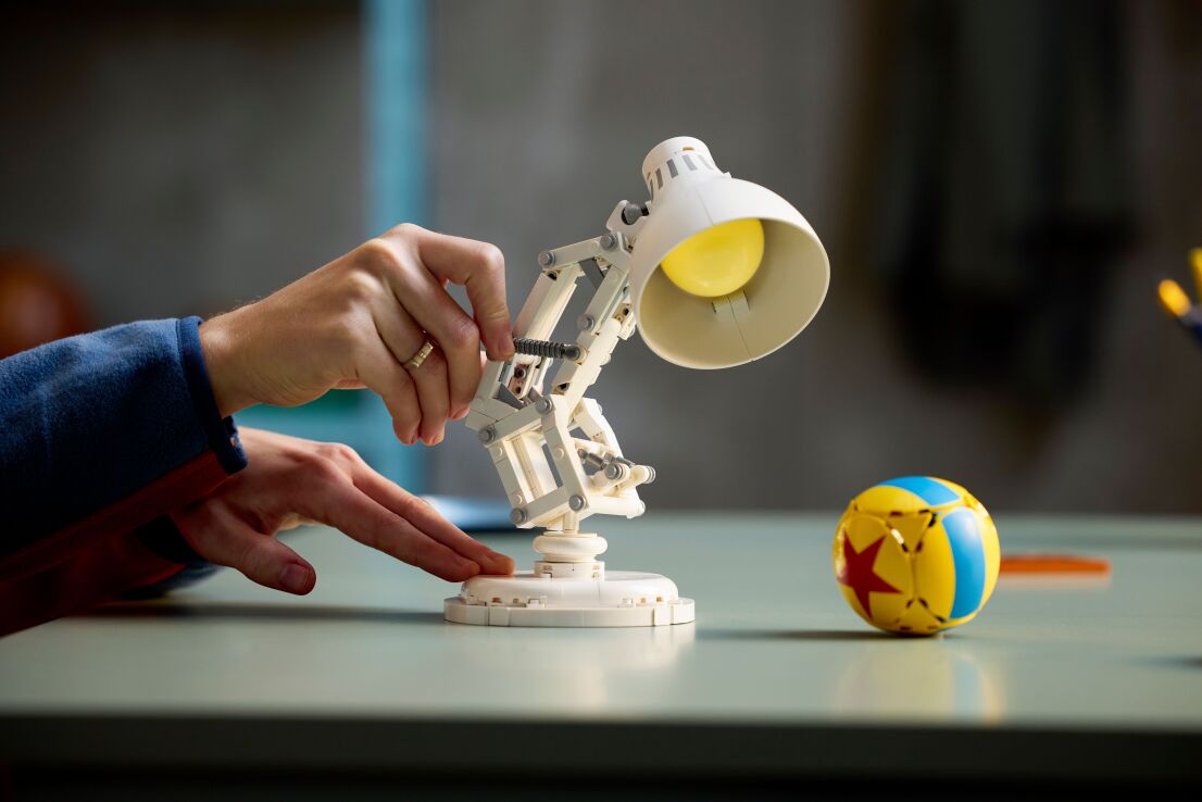 LEGO Ideas Disney Luxo JR. (21357) (8)