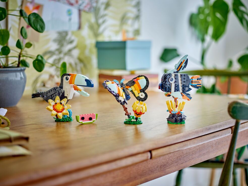 LEGO Creator 3in1 Wild Animals: Tropical Toucan (31173) (8)