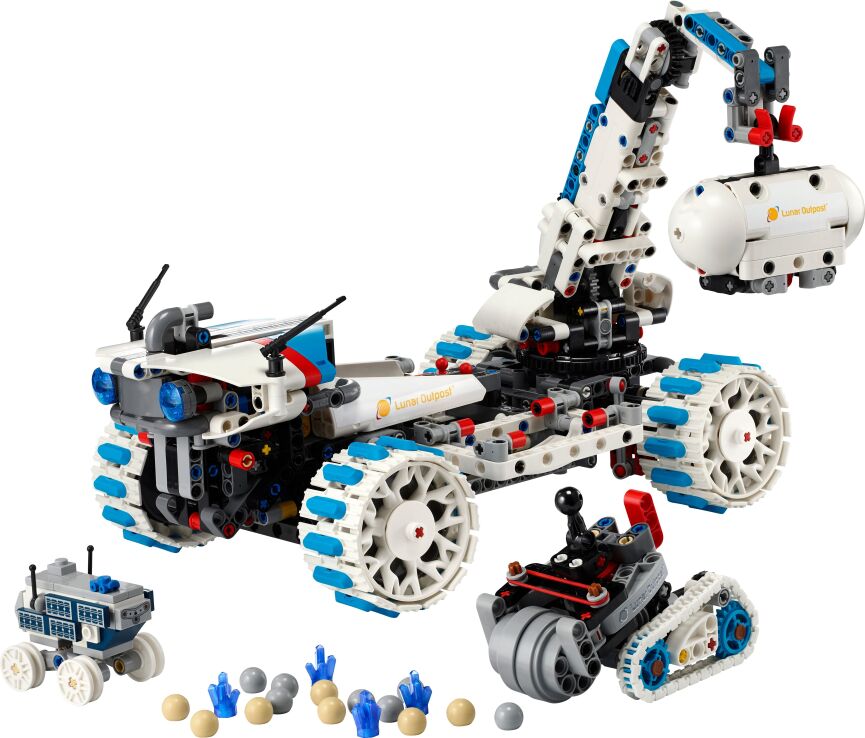 LEGO Technic Lunar Outpost Moon Rover Space Vehicle (42211) (1)