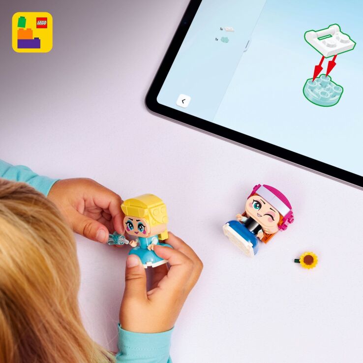LEGO® Disney Mini Anna & Elsa (43284) (6)