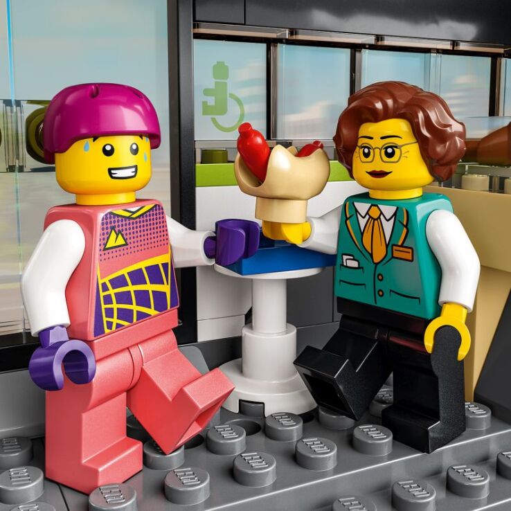 LEGO City Express Passenger Train (60337) (4)