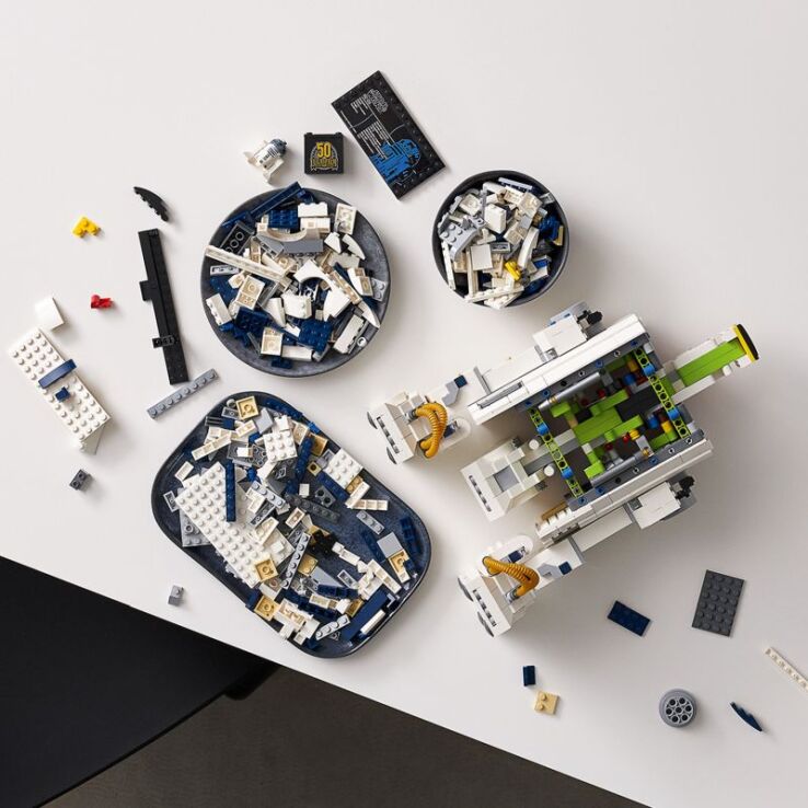 LEGO® Star Wars R2-D2 (75308) (5)