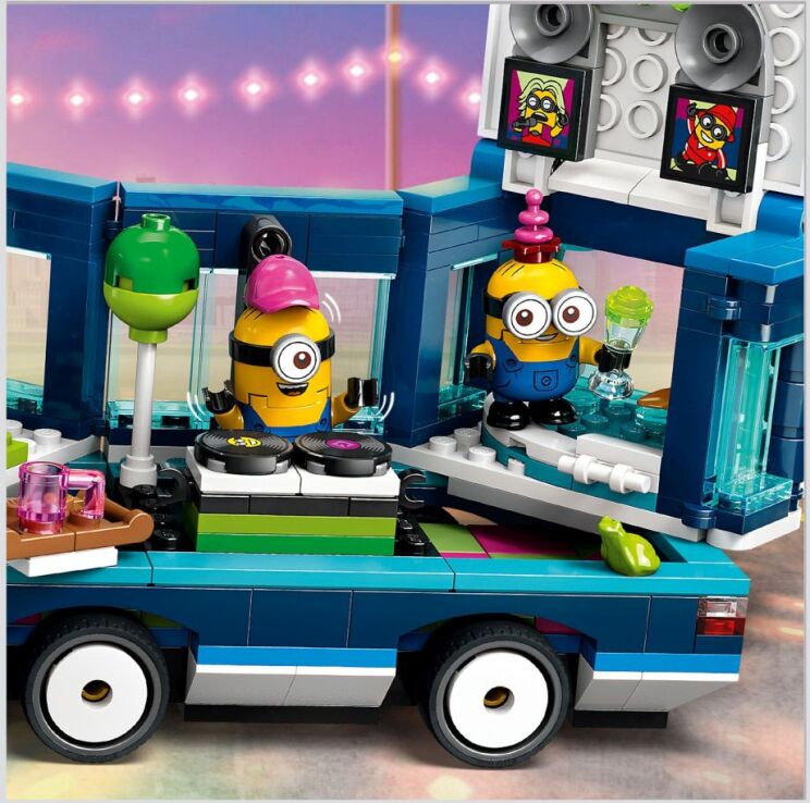 LEGO Minions Music Party Bus (75581) (3)