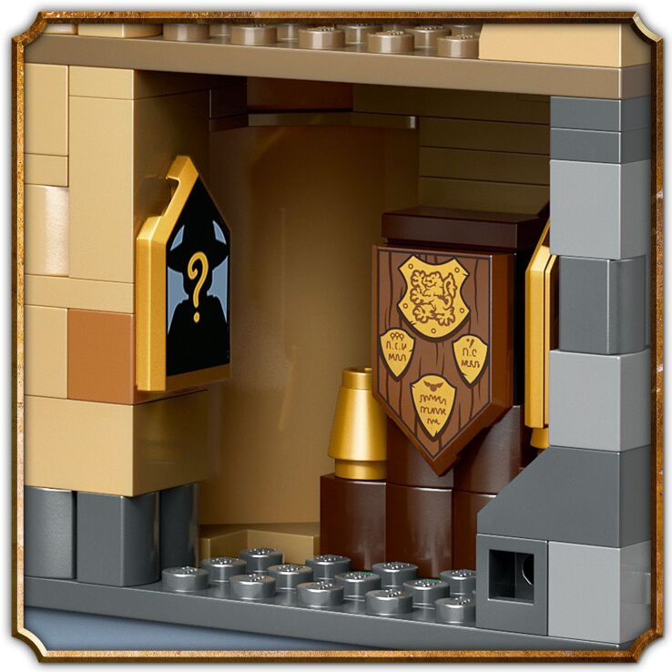 LEGO Harry Potter Hogwarts Castle: Flying Lessons (76447) (6)