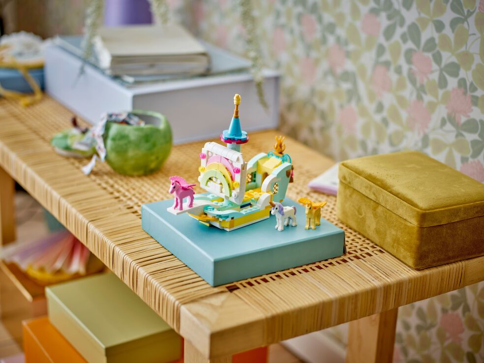 LEGO Creator 3in1 Unicorn Castle (31175) (9)