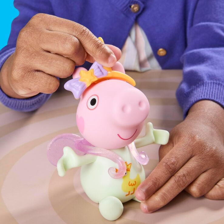 Peppa Pig Three Little Piggies Dress-Up (G2508) (4)