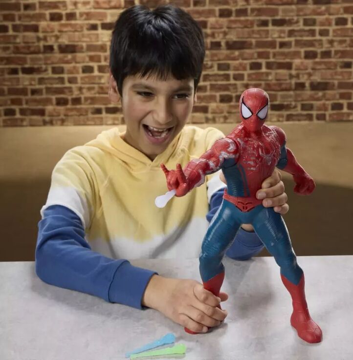 Spiderman Feature Figure (G3408) (4)