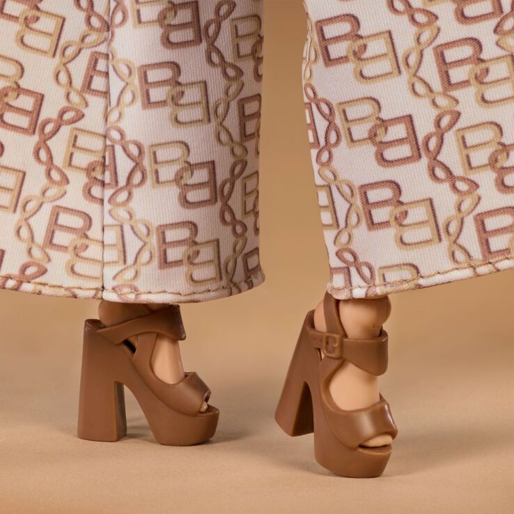 Barbie Basics-Ξανθιά (JJX26) (4)