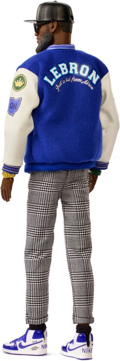 Barbie Signature-Lebron James Kenbassador (HRM33) (3)