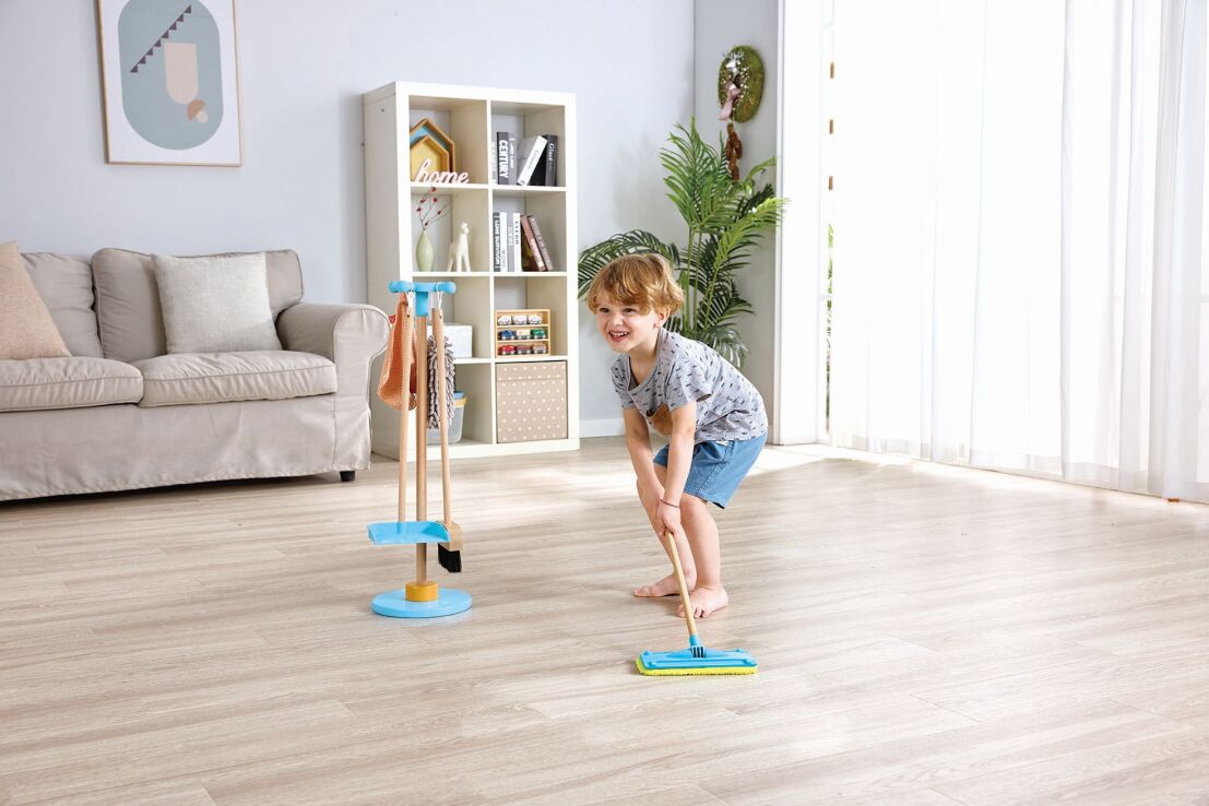 Hape Ξύλινο Σετ Καθαρισμού Broom Set (E3055A) (2)