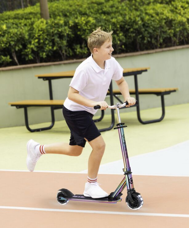 Globber Πατίνι Flow Element Lights Neochrome (721-401) (7)