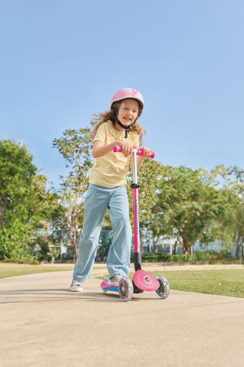 Globber Scooter Elite Lights V2 Fuchsia (439-610-3) (9)