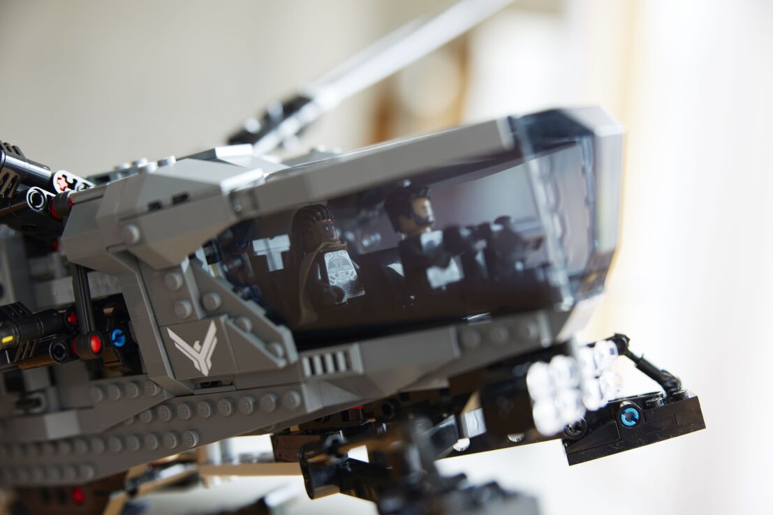 LEGO® Icons Dune Atreides Royal Ornithopter (10327) (4)