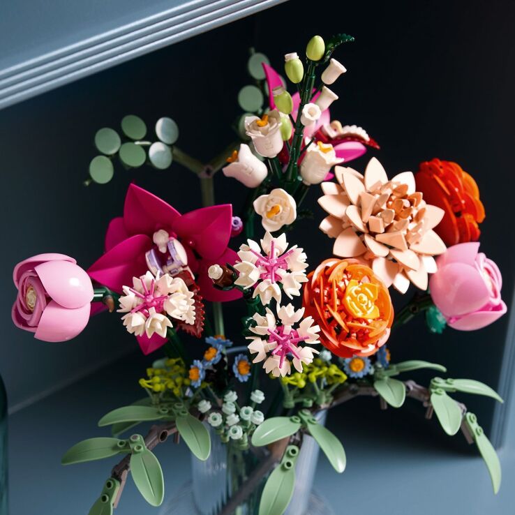 LEGO Botanicals Pretty Pink Flower Bouquet (10342) (3)