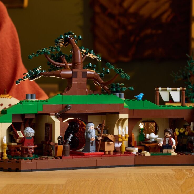 LEGO® Icons Lord Of Rings: The Shire (10354) (2)