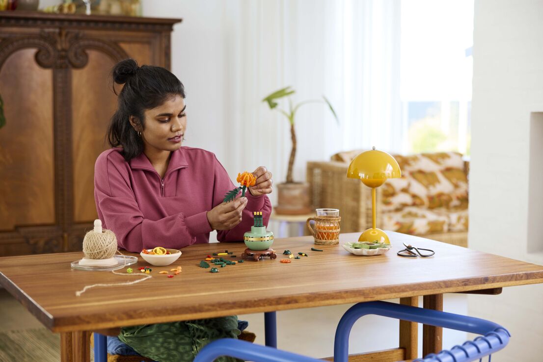 LEGO® Botanicals Chrysanthemum (10368) (3)