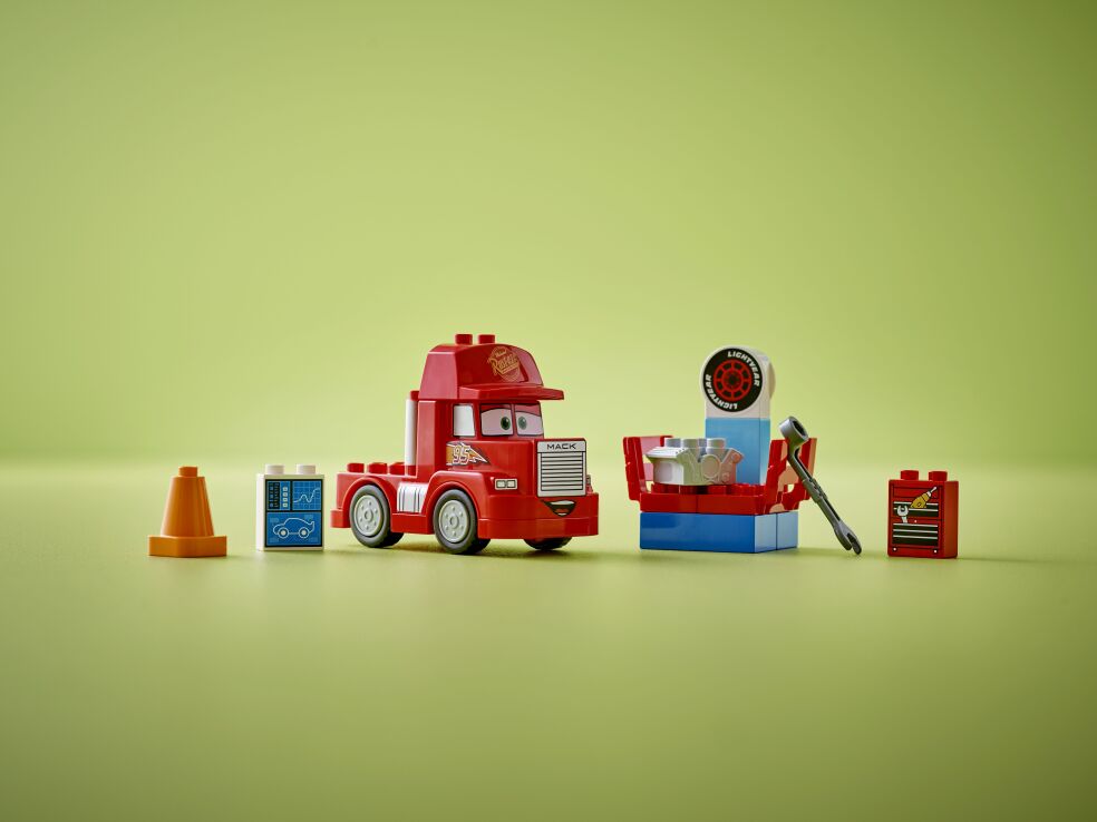 LEGO Duplo Disney Mack At The Race (10417) (6)