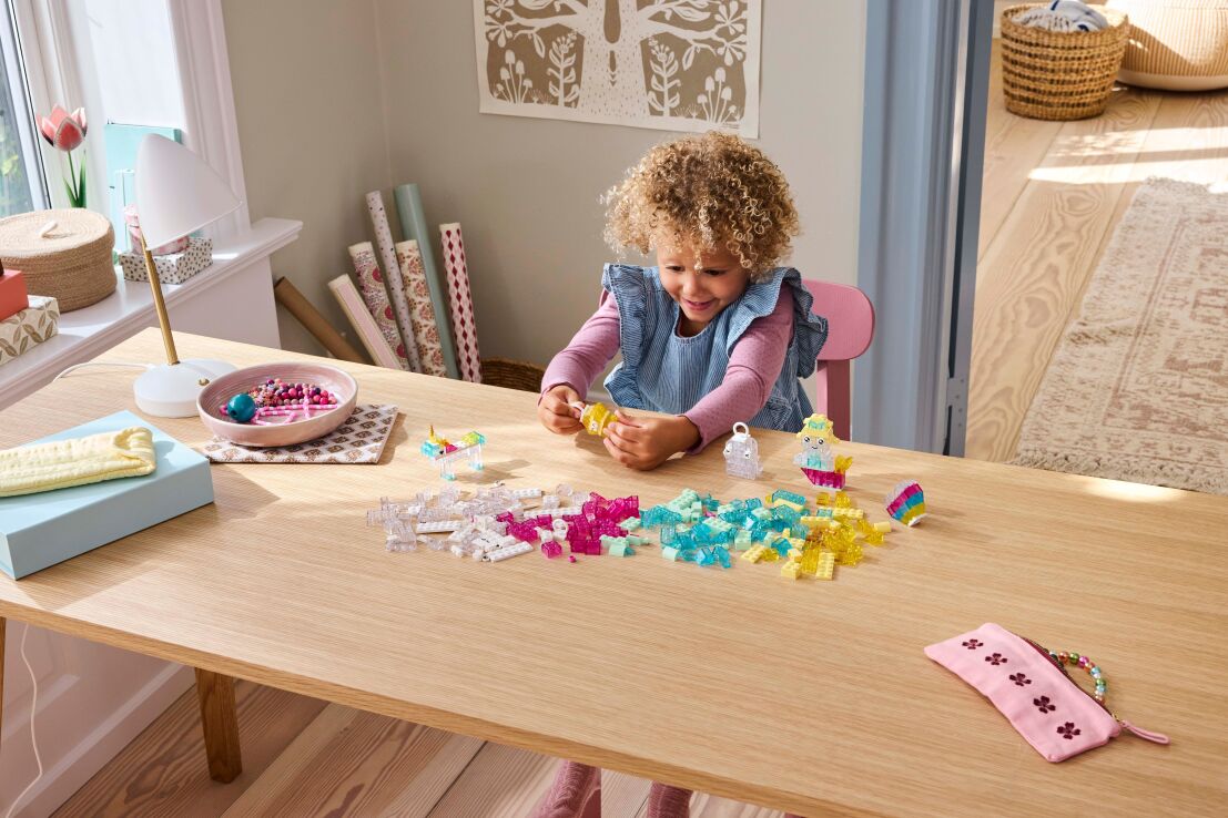 LEGO Classic Magical Transparent Box (11040) (5)