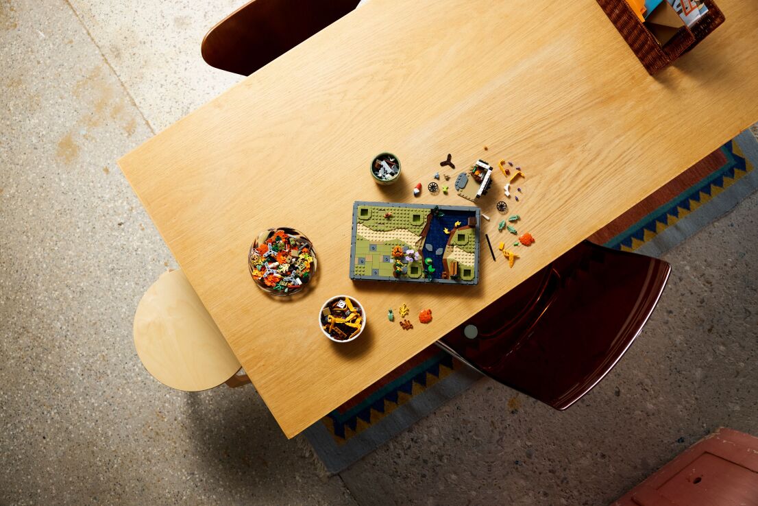 LEGO Icons Autumn Cottage Garden (11372) (6)