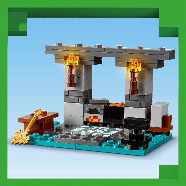 LEGO Minecraft The Armory (21252) (2)