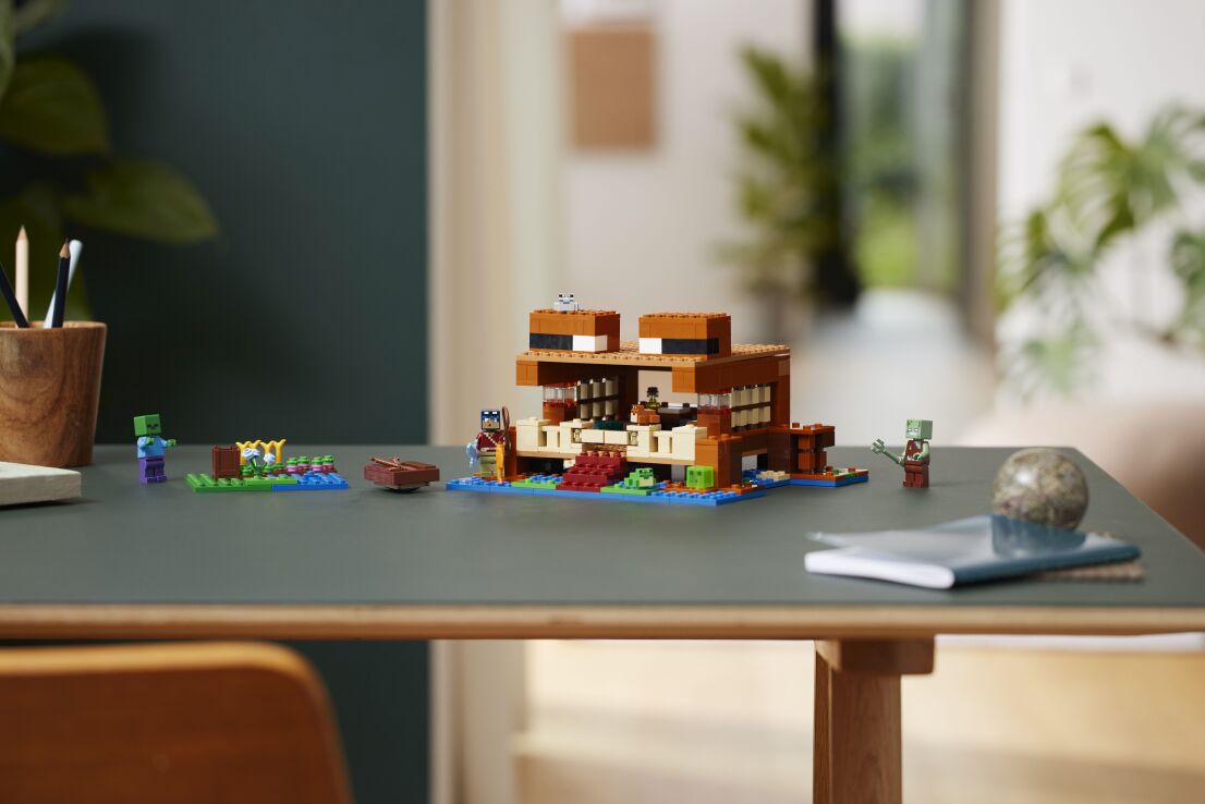 LEGO Minecraft The Frog House (21256) (7)