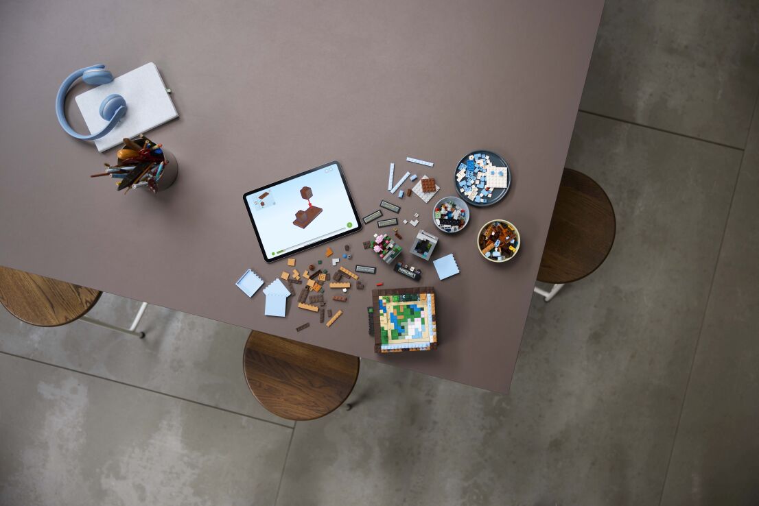 LEGO Minecraft The Crafting Table (21265) (4)