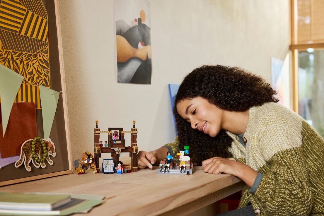 LEGO Minecraft Woodland Mansion Fighting Ring (21272) (6)