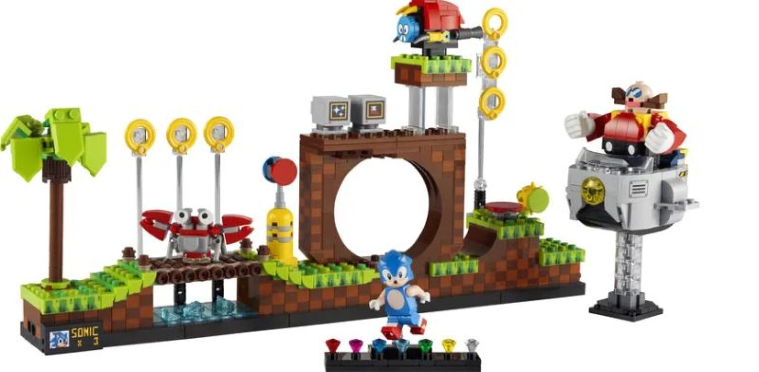 LEGO Sonic The Hedgehog–Green Hill Zone (21331) (1)