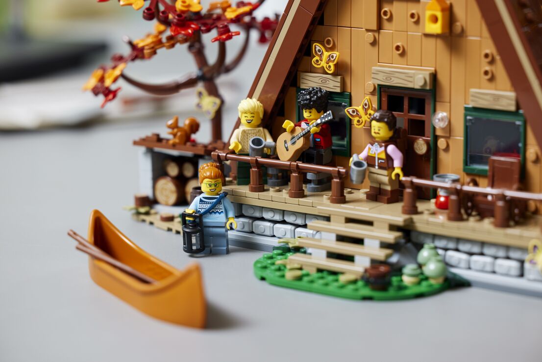 LEGO® Ideas A-Frame Cabin (21338) (2)