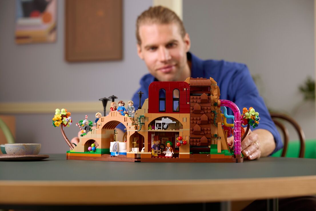 LEGO Ideas Willy Wonka Chocolate Factory (21360) (10)
