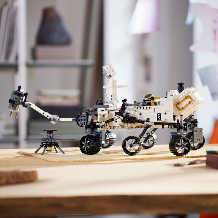 LEGO Technic Nasa Mars Rover Perseverance (42158) (7)