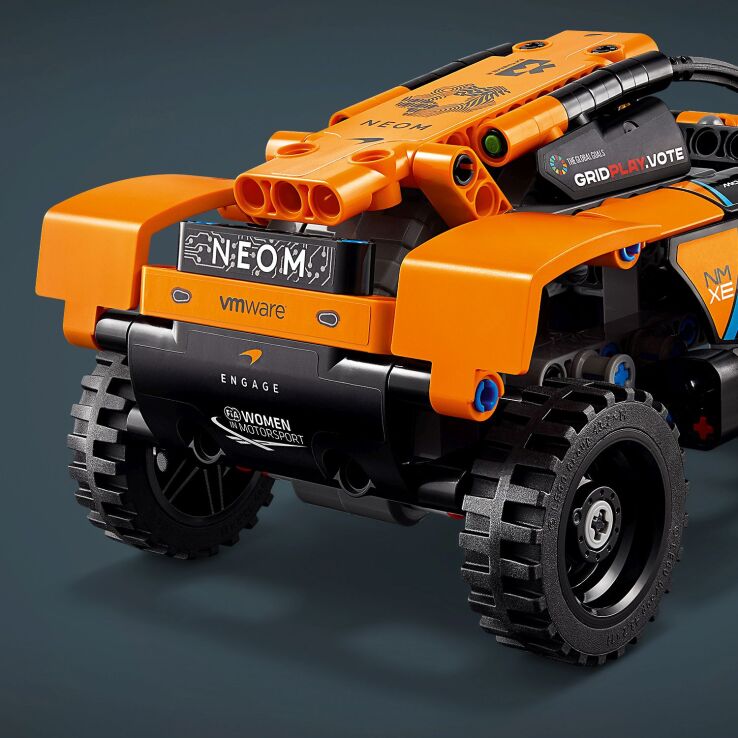 LEGO Technic Neom McLaren Extreme E Race Car (42166) (3)