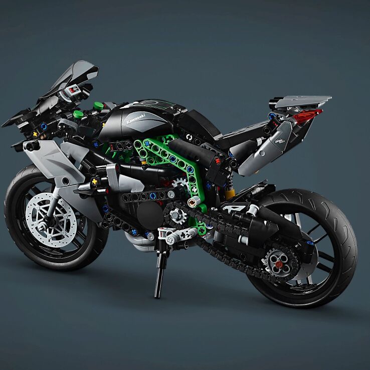 LEGO Technic Kawasaki Ninja H3R Motorcycle (42170) (4)