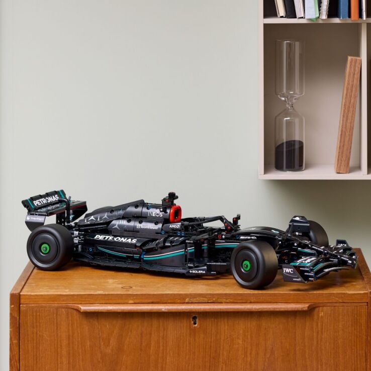 LEGO Technic Mercedes-AMG F1 W14 E Performance (42171) (10)