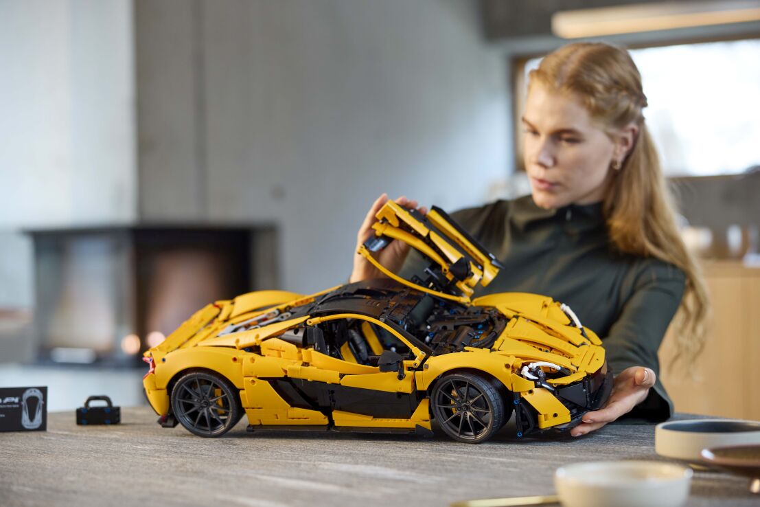 LEGO Technic McLaren P1 (42172) (11)