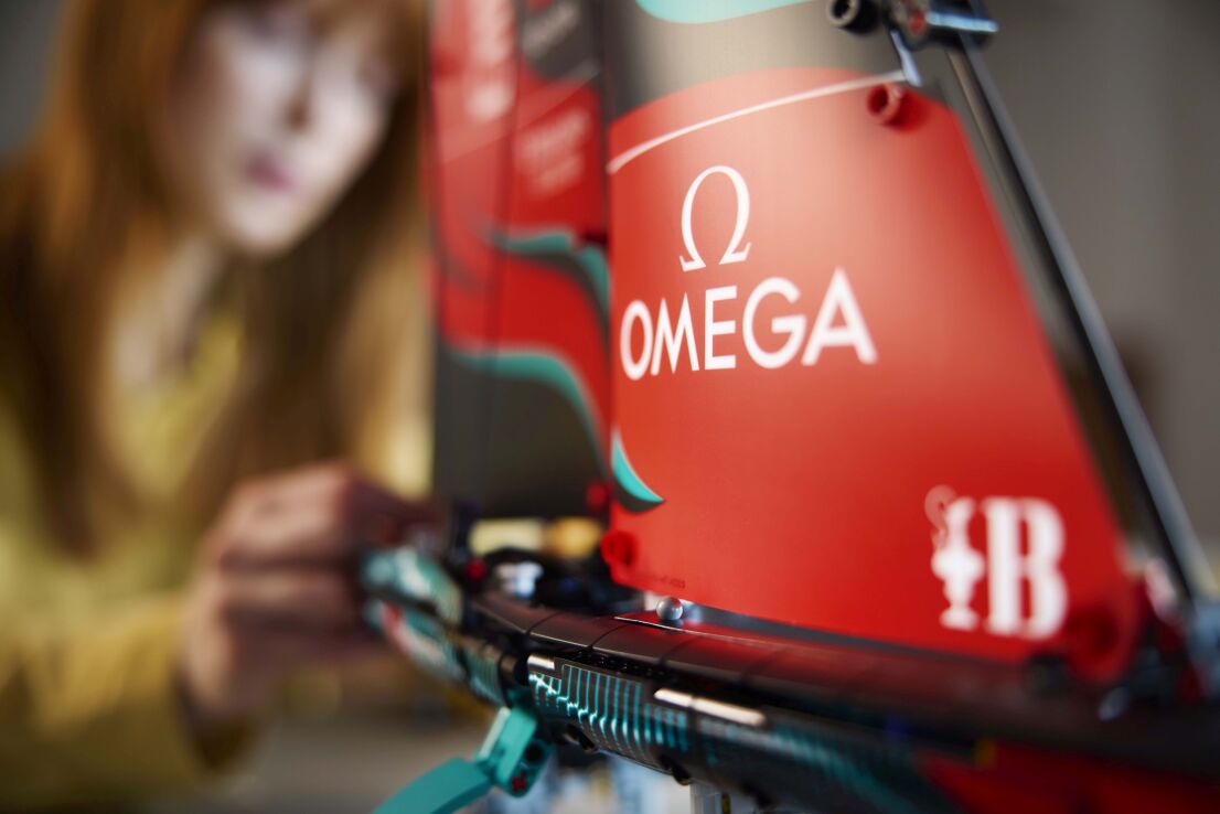 LEGO Technic Emirates Team Naw Zealand AC75 Yacht (42174) (6)