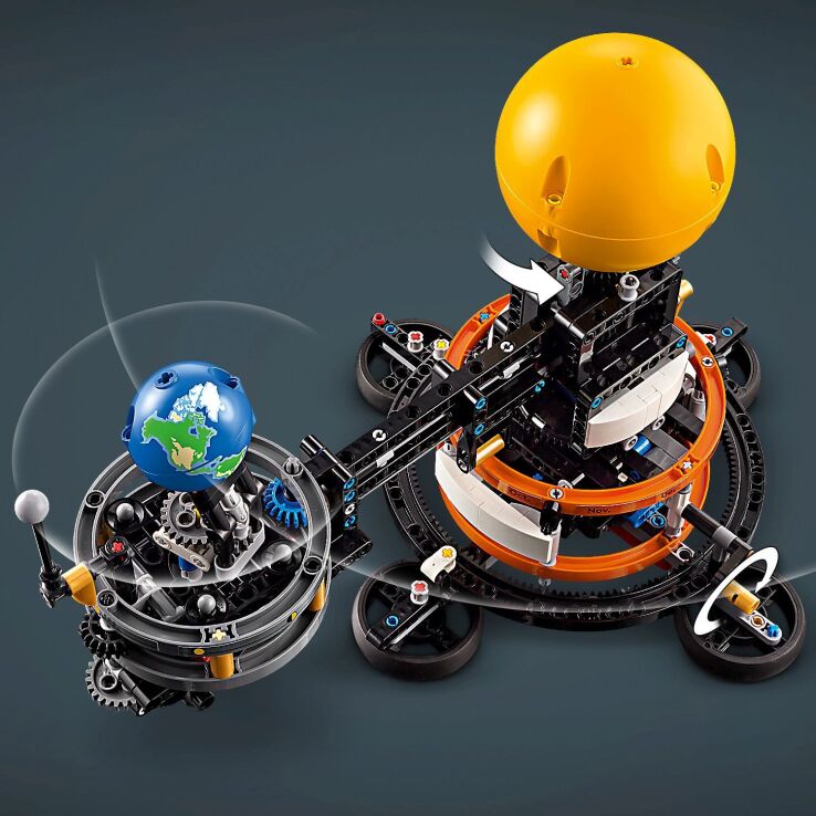 LEGO Technic Planet Earth And Moon In Orbit (42179) (4)