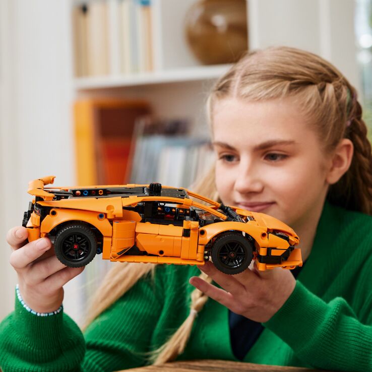 LEGO® Technic Lamborgini Huracan Tecnica Orange (42196) (6)