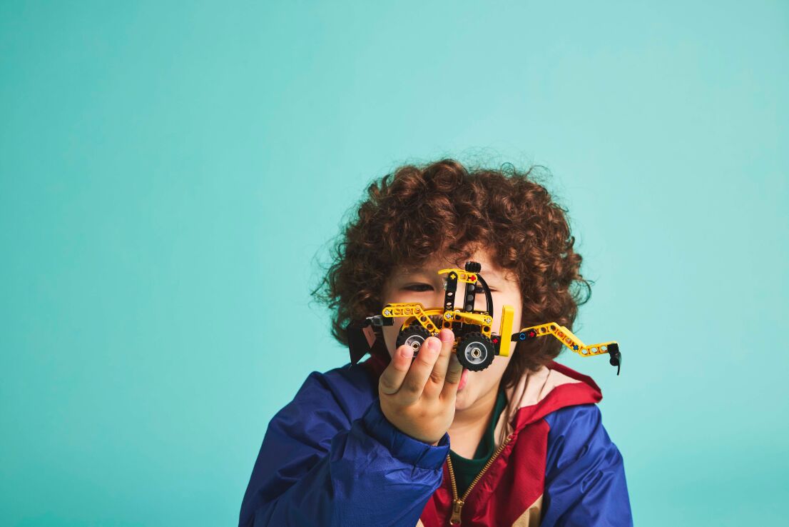 LEGO Technic Backhoe Loader (42197) (7)