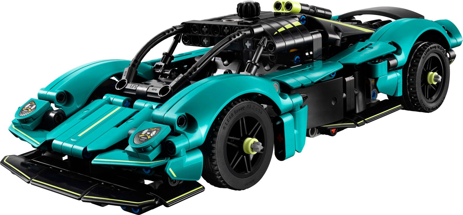 LEGO Technic Aston Martin Valkyrie (42208) (1)