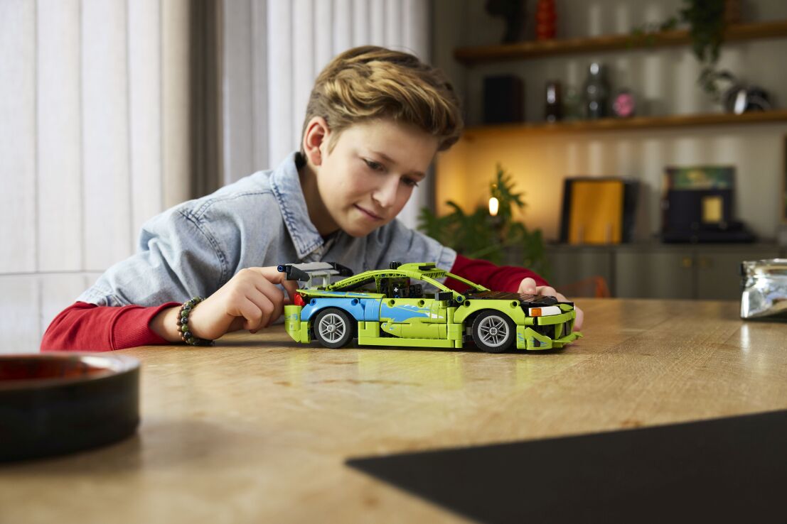 LEGO® Technic Fast & Furious Mitsubishi Eclipse Car (42229) (6)