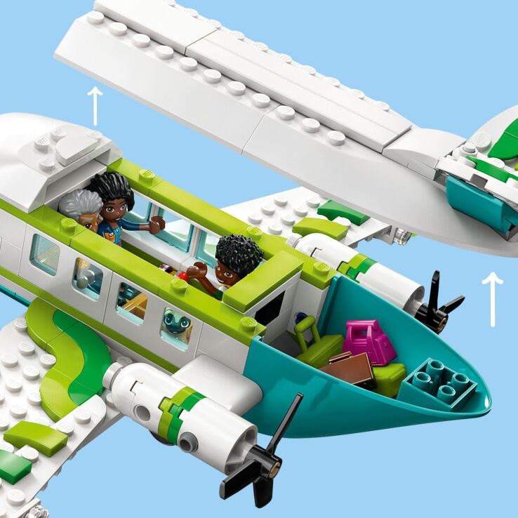LEGO Friends Heartlake City Airport & Airplane (42656) (4)
