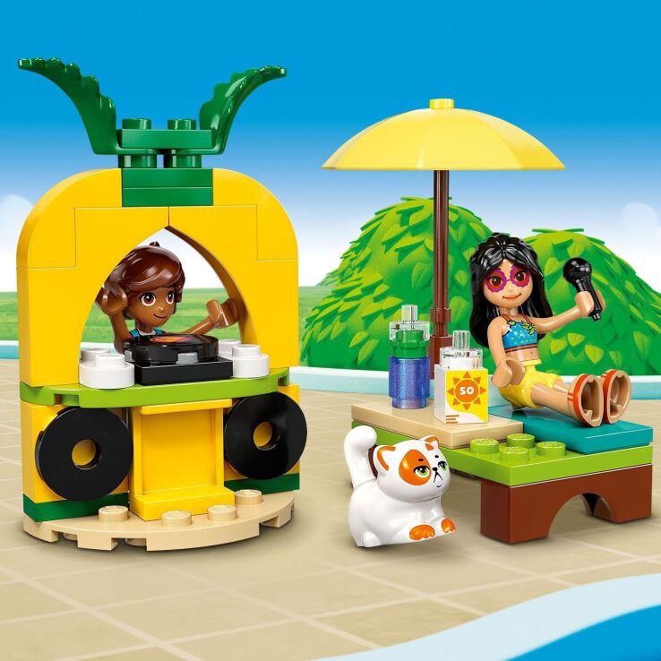 LEGO Friends Unicorn & Flamingo Pool Party (42658) (3)