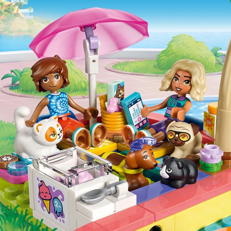 LEGO® Friends Fun Water Park Day (42676) (4)